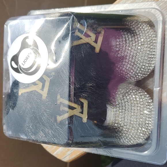 Liore'e Fashion Booties - Picture 3 of 3